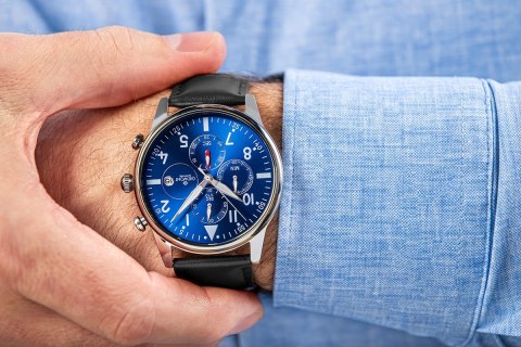 Zegarek Męski Giewont Chronograph Sapphire Czarno Niebieski GW5630-A3