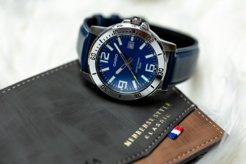 ZEGAREK MĘSKI CASIO MTP-VD01L-2BV + BOX