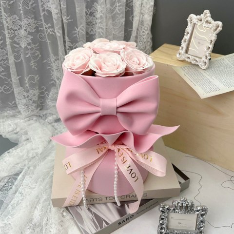 Flower box, bukiet zapachowych kwiatów mydlanych w pudełku 8szt. LED BUK24R